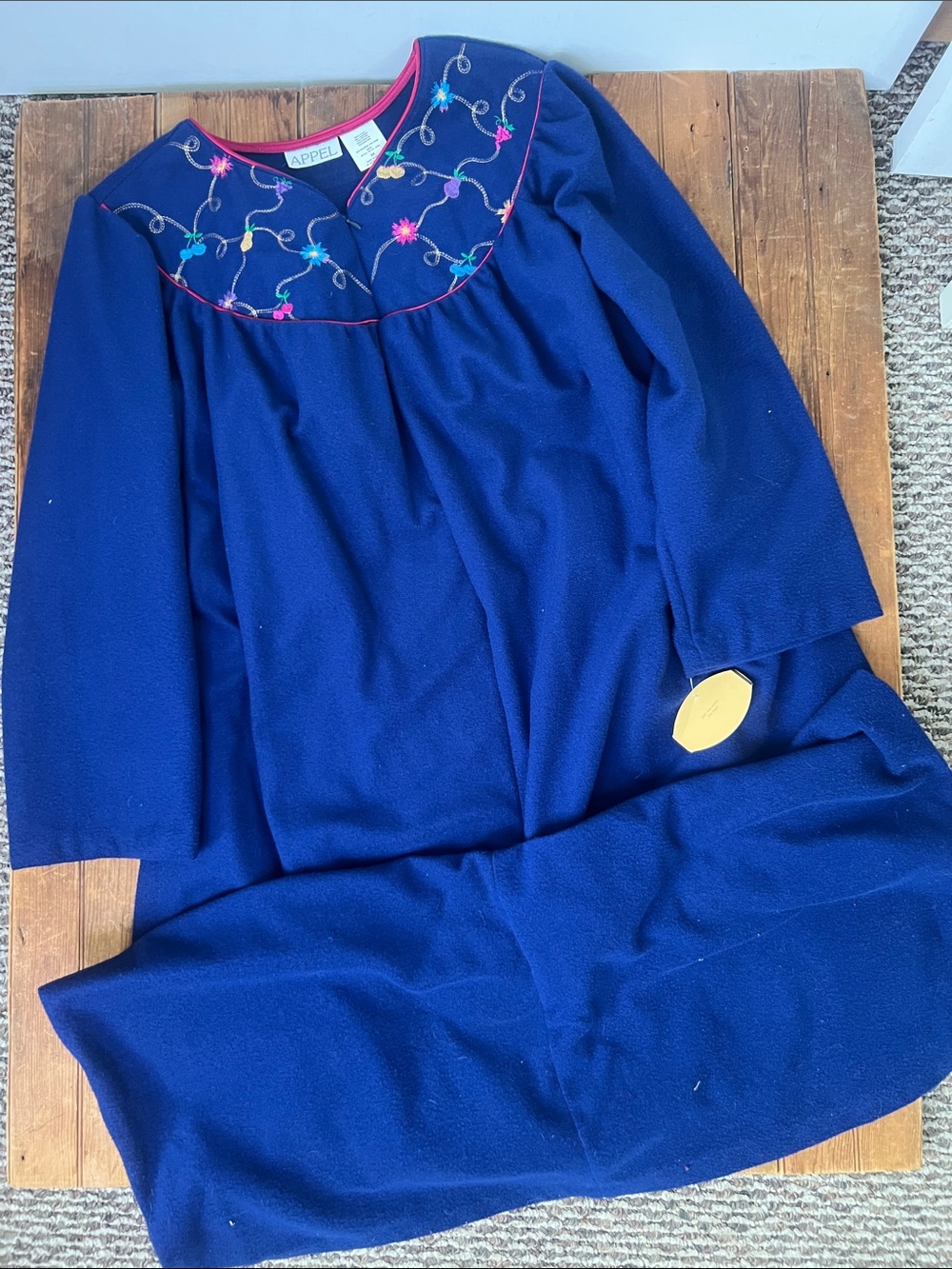 Vintage 80s Appel Robe Navy Embroidered  fleece size xxl